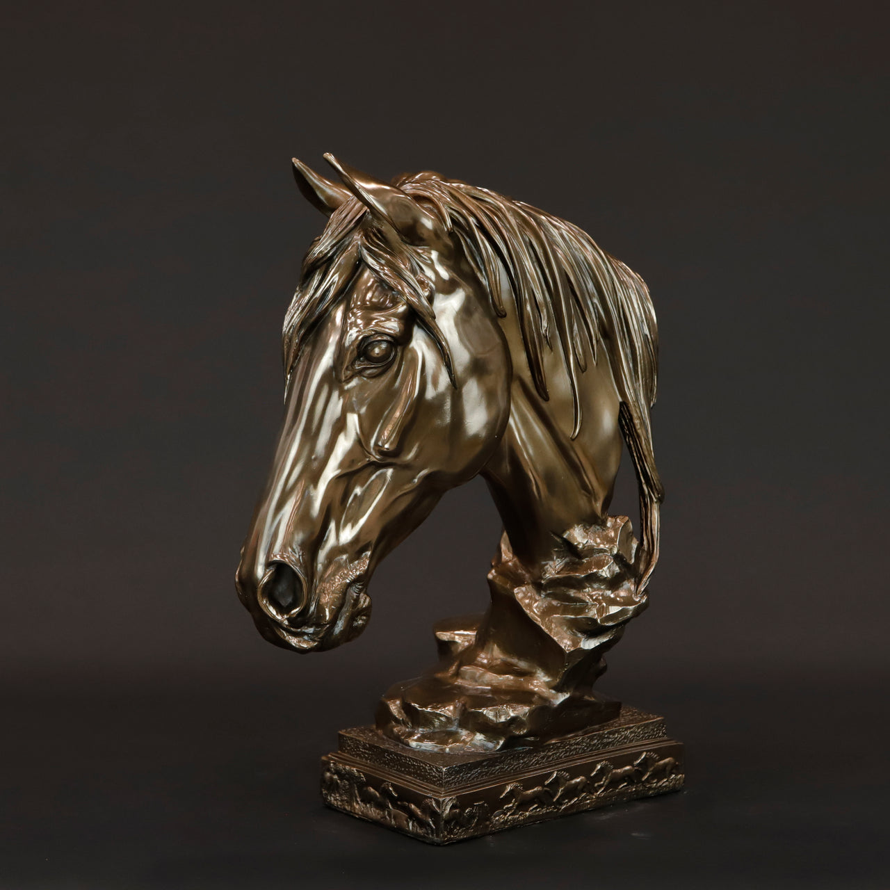 HCHD6532 - Horse Head on Base