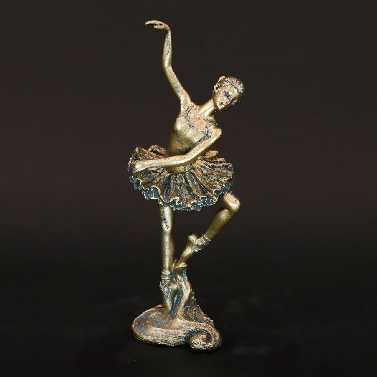 HCHD6555 - Gold Ballerina Arms Apart