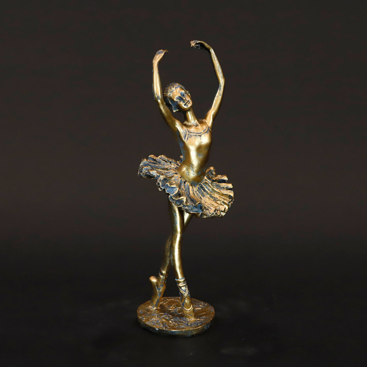 HCHD6556 - Gold Ballerina Arms Up