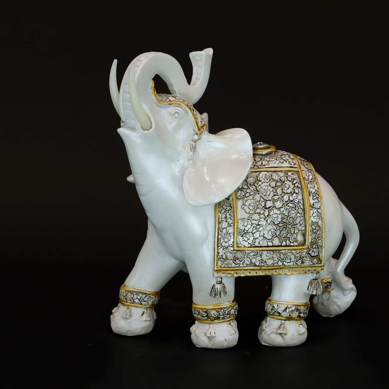 HCHD6566 - L White Elephant Left