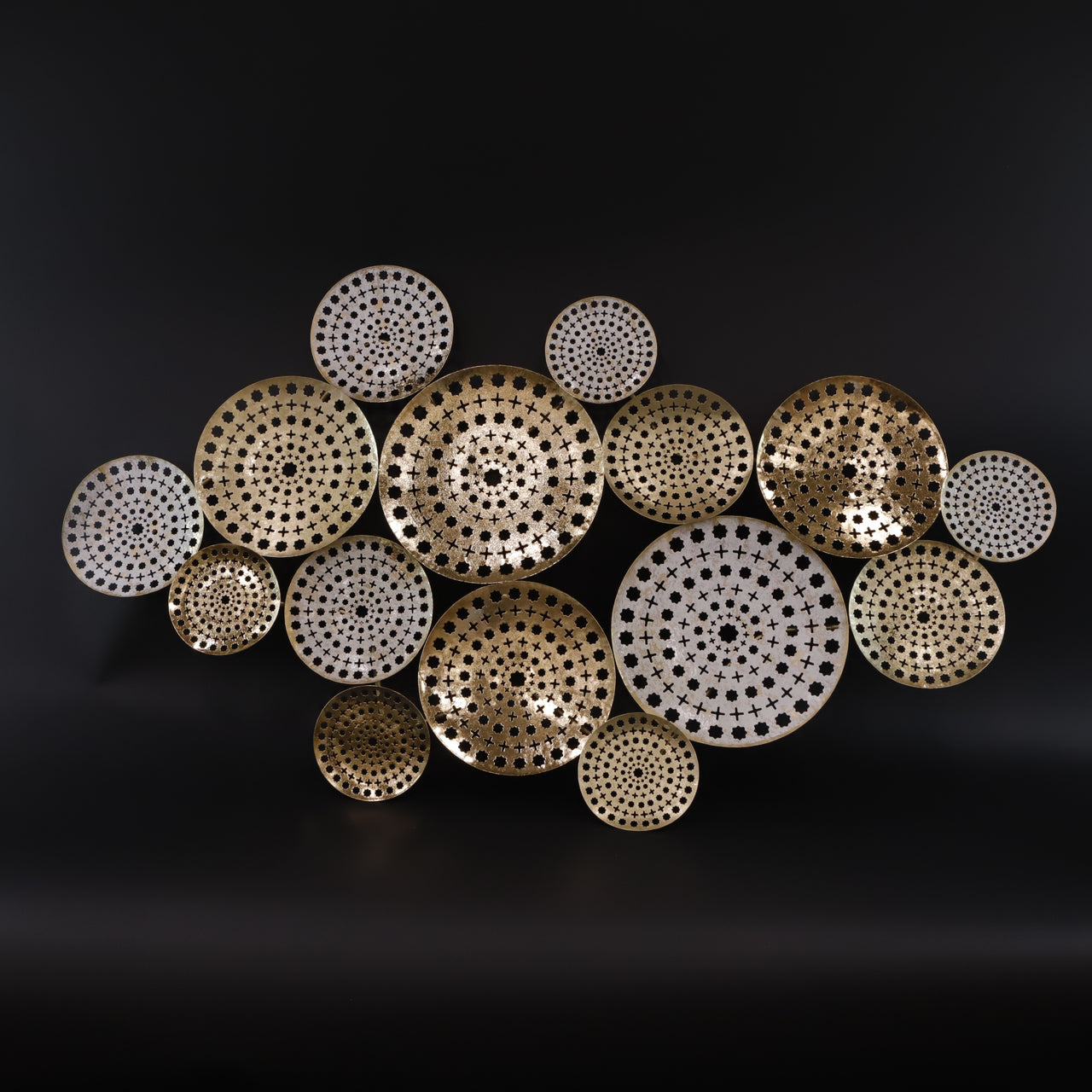 HCHD6591 - Gold/White Circles Metal Art