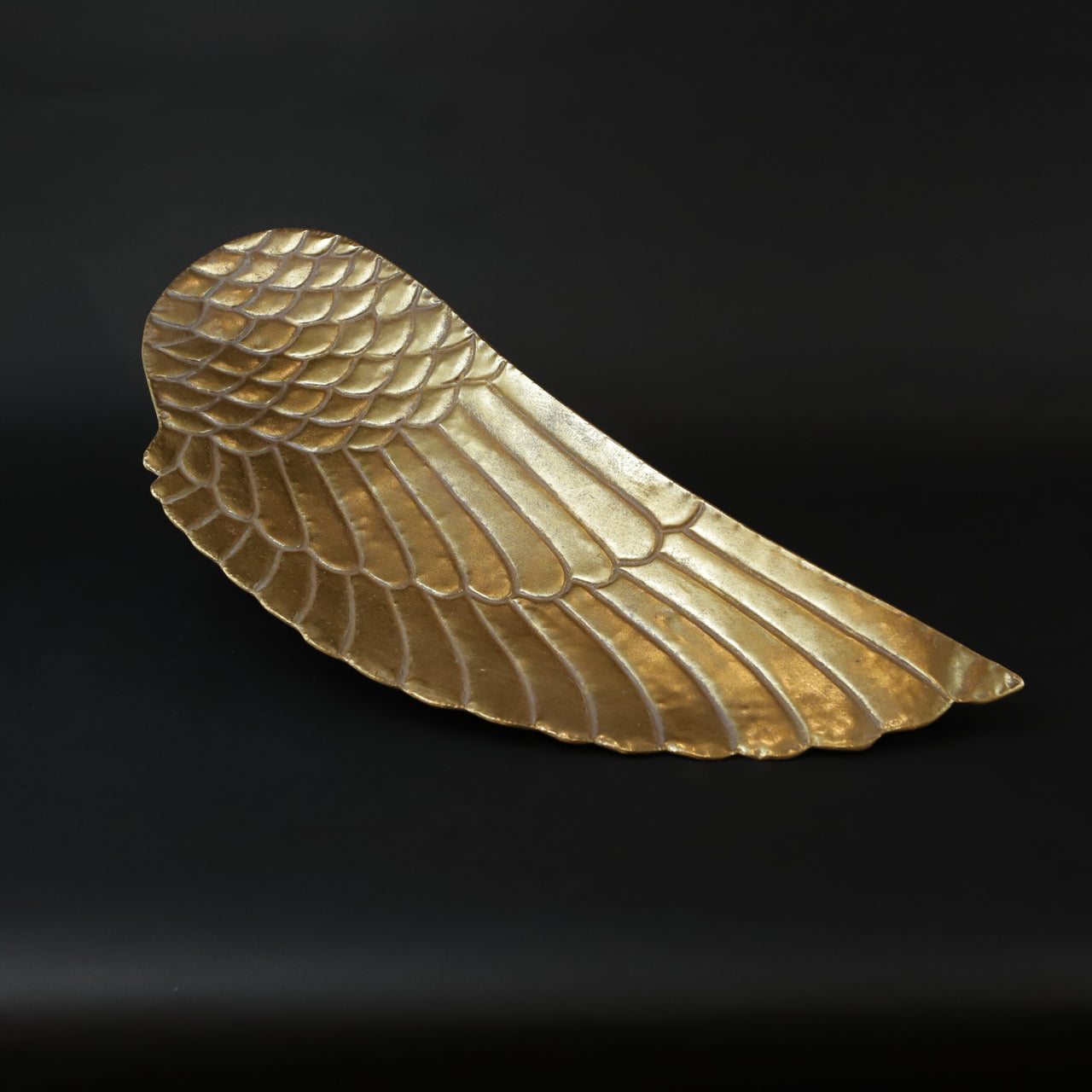 HCHD6825 - Medium Metal Feather Tray