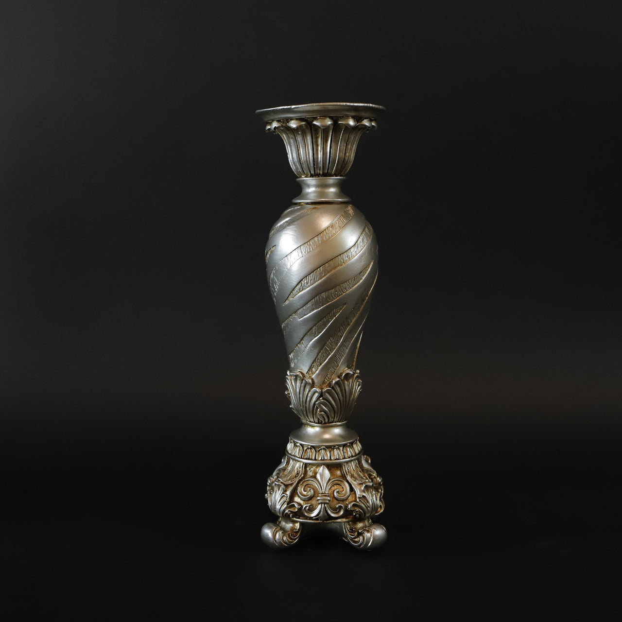 HCHD6869 - L Silver Candleholder