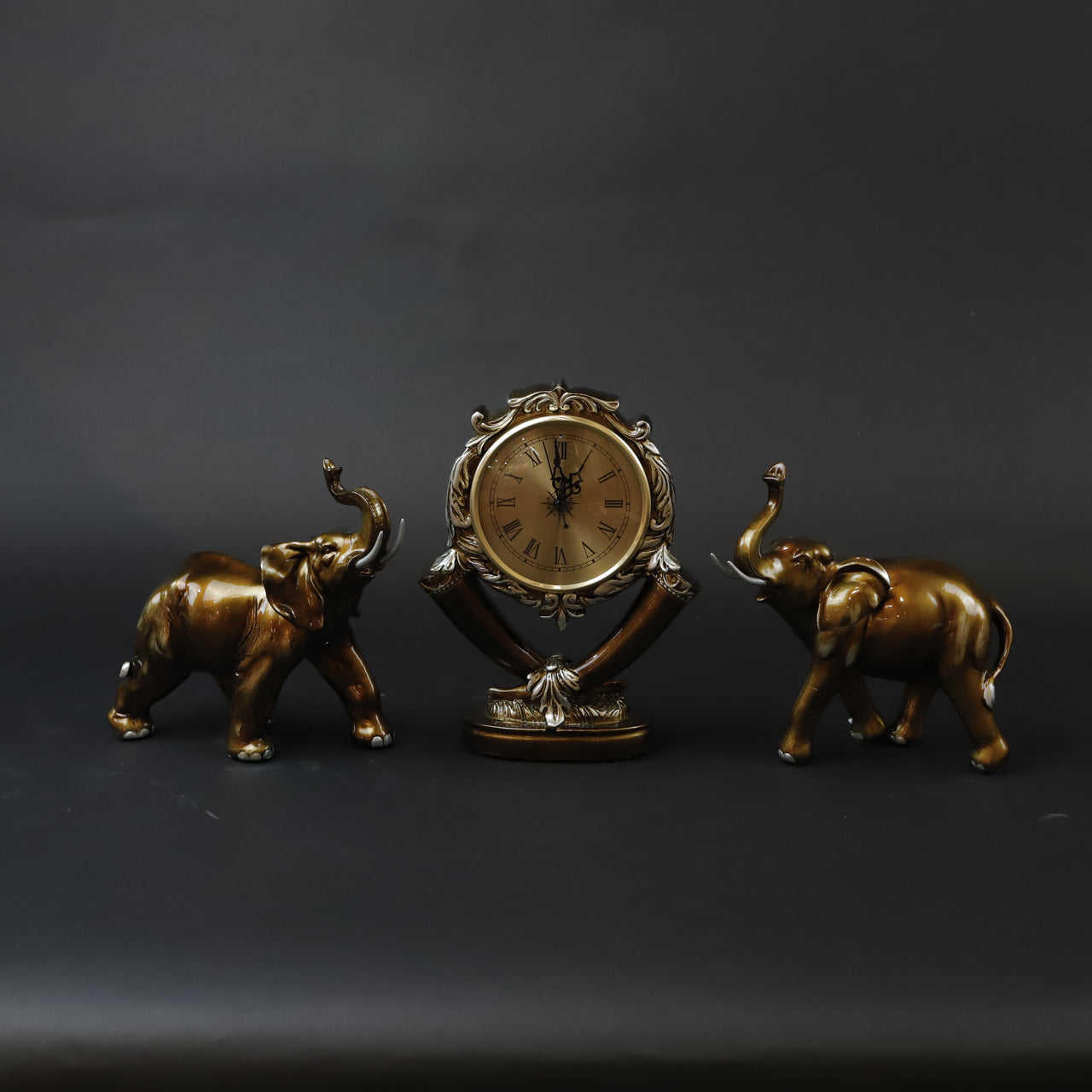 HCHD6890 - Bronze Clock