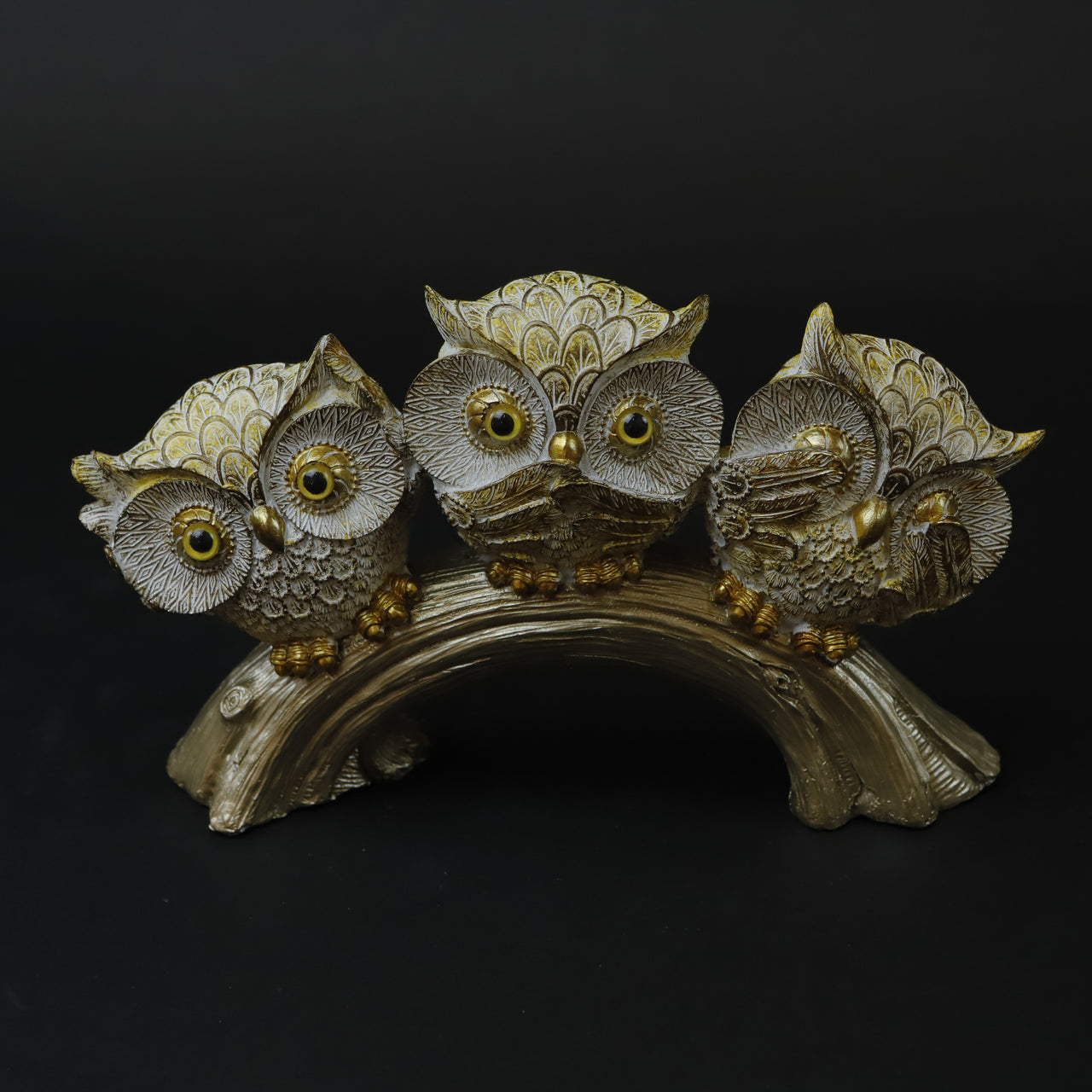 HCHD6918 - Owls on a Log