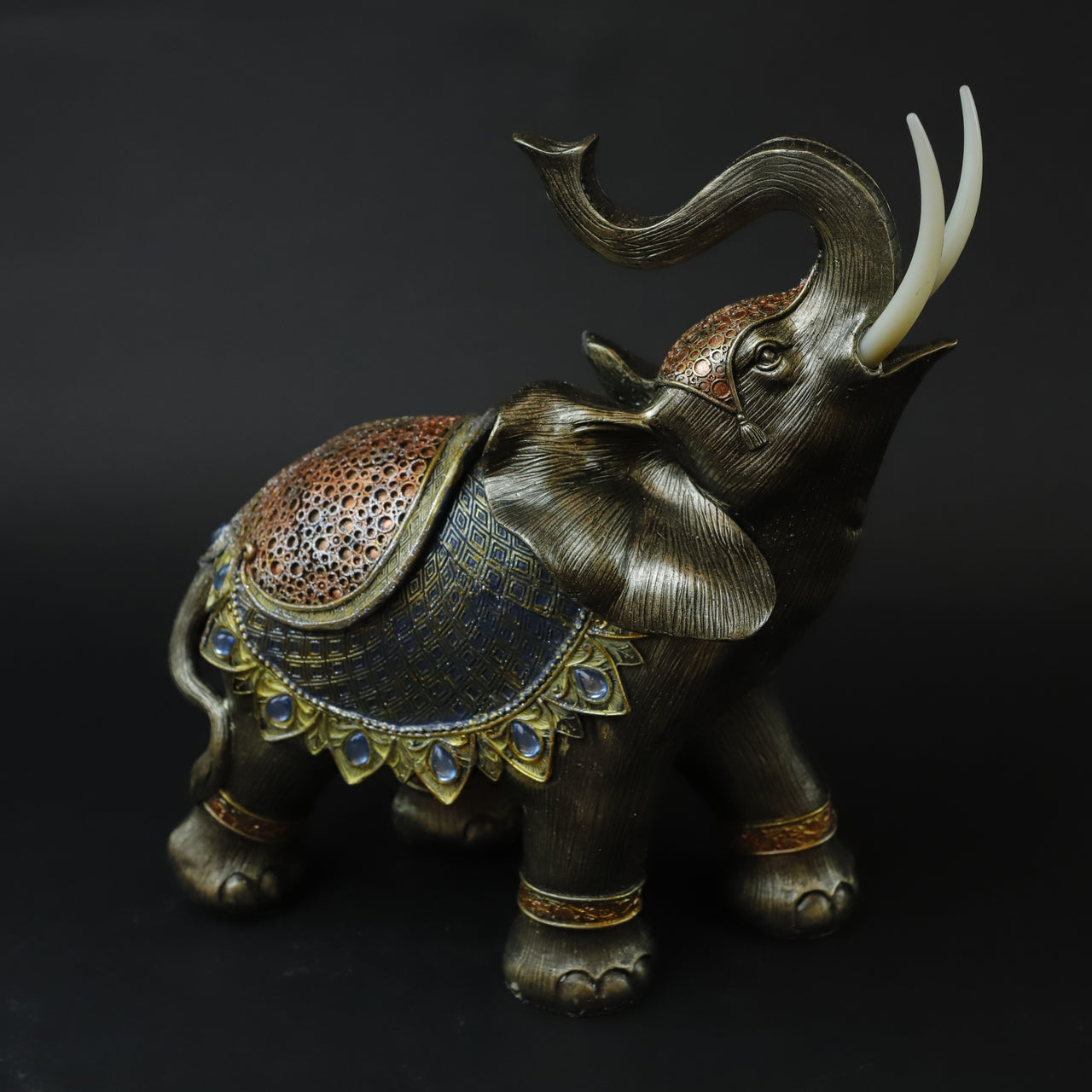 HCHD6927 - XL Blue Left Facing Elephant