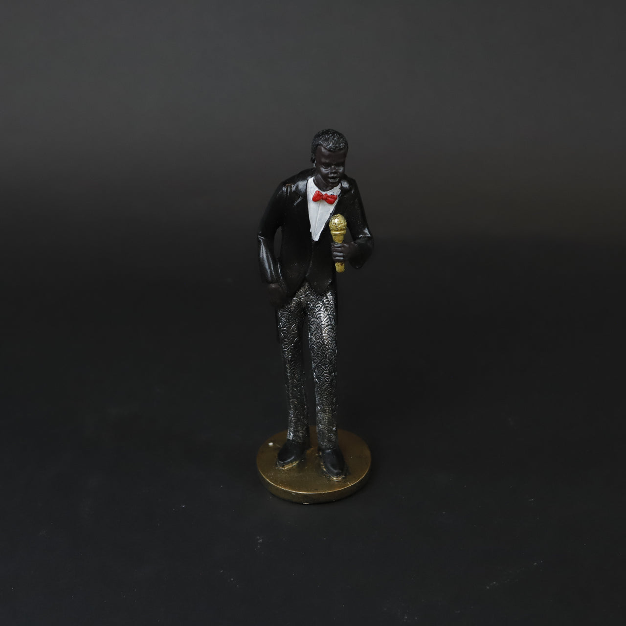 HCHD6939 - M Trumpet Musician