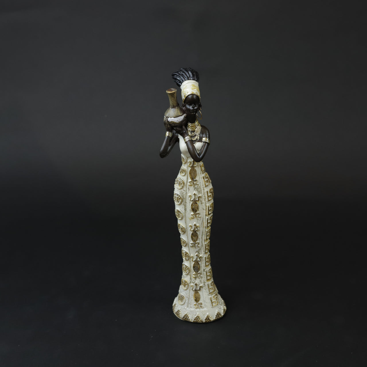 HCHD6941 - Gold Lady Standing #1