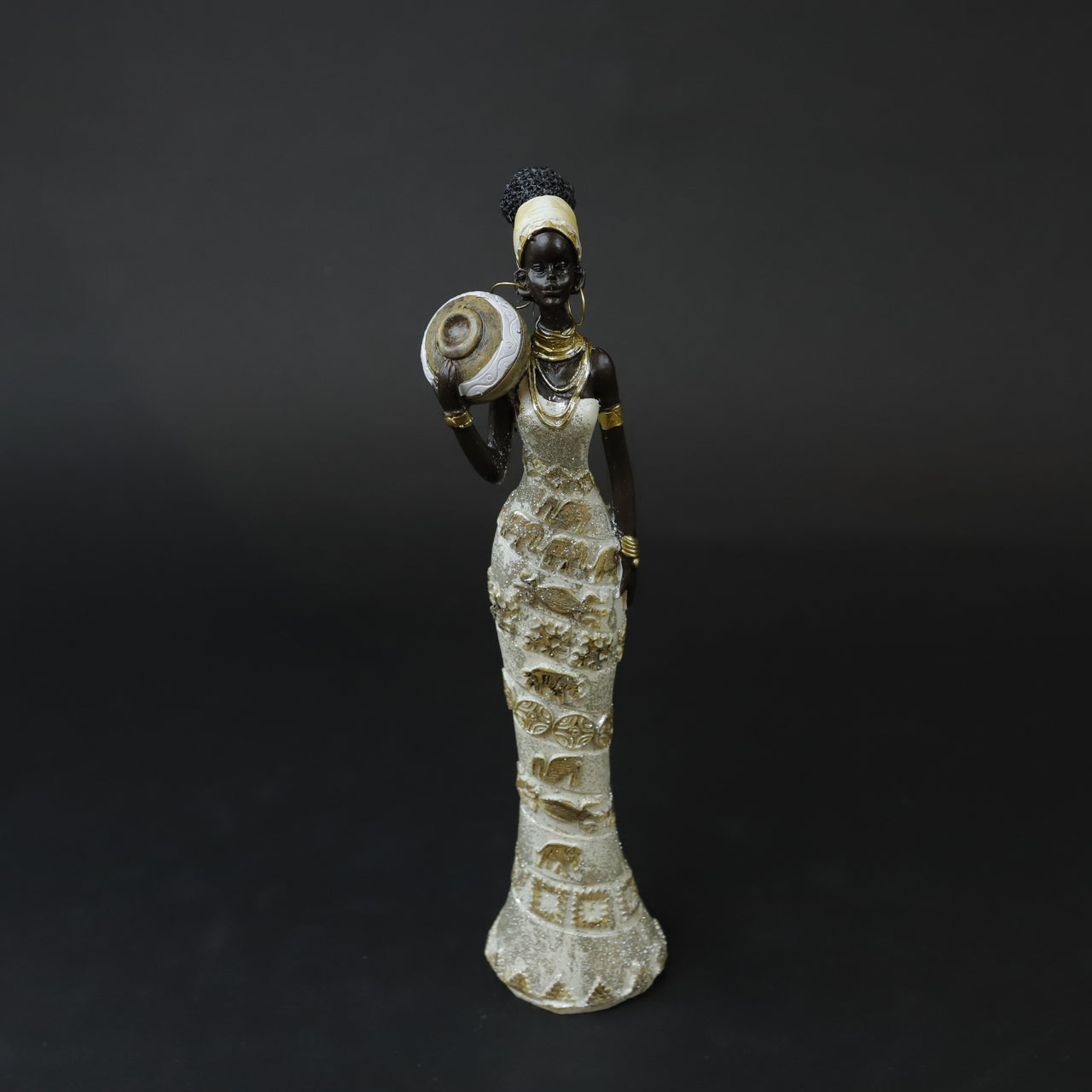 HCHD6942 - Gold Lady Standing #2