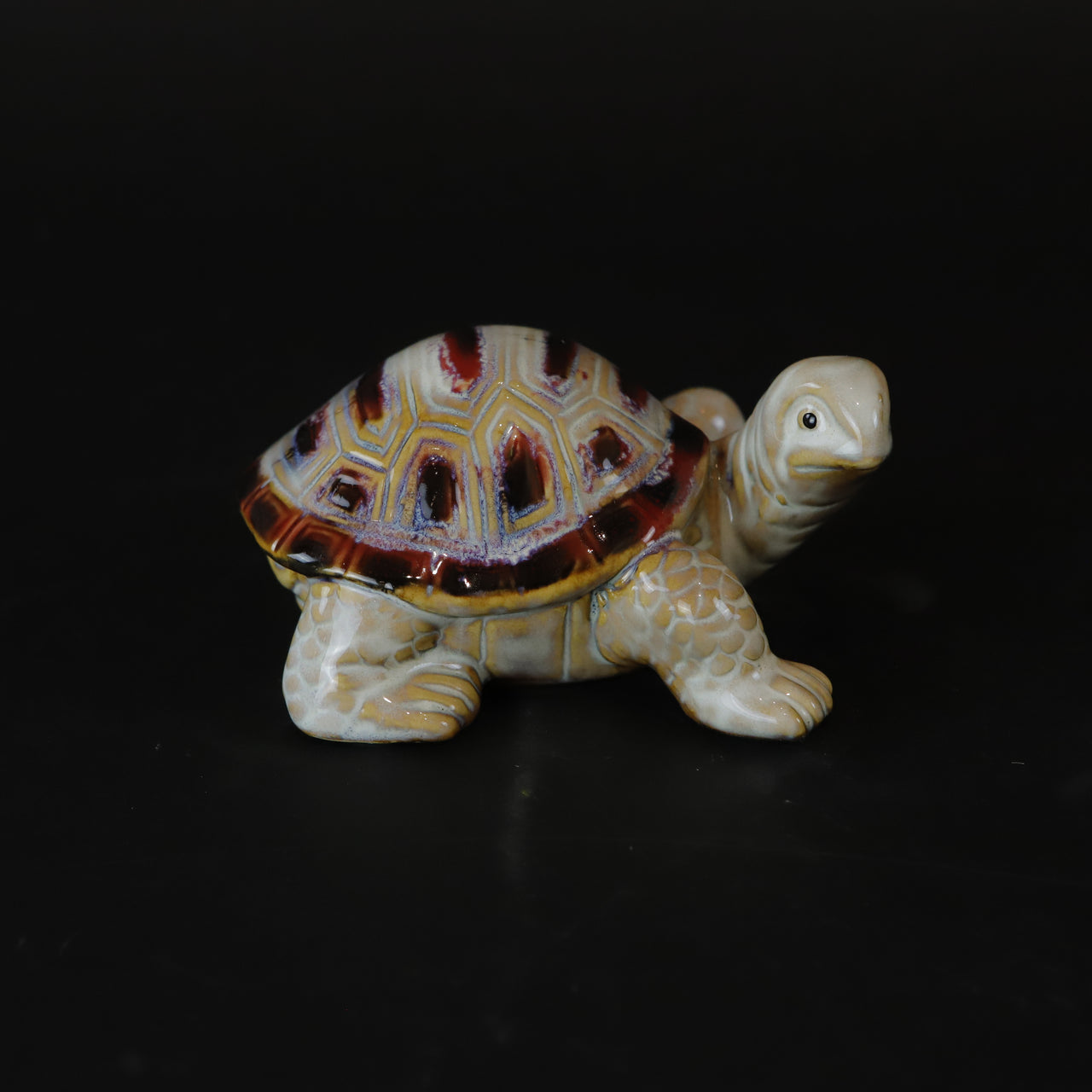 HCHD7205 - Small Red Turtle