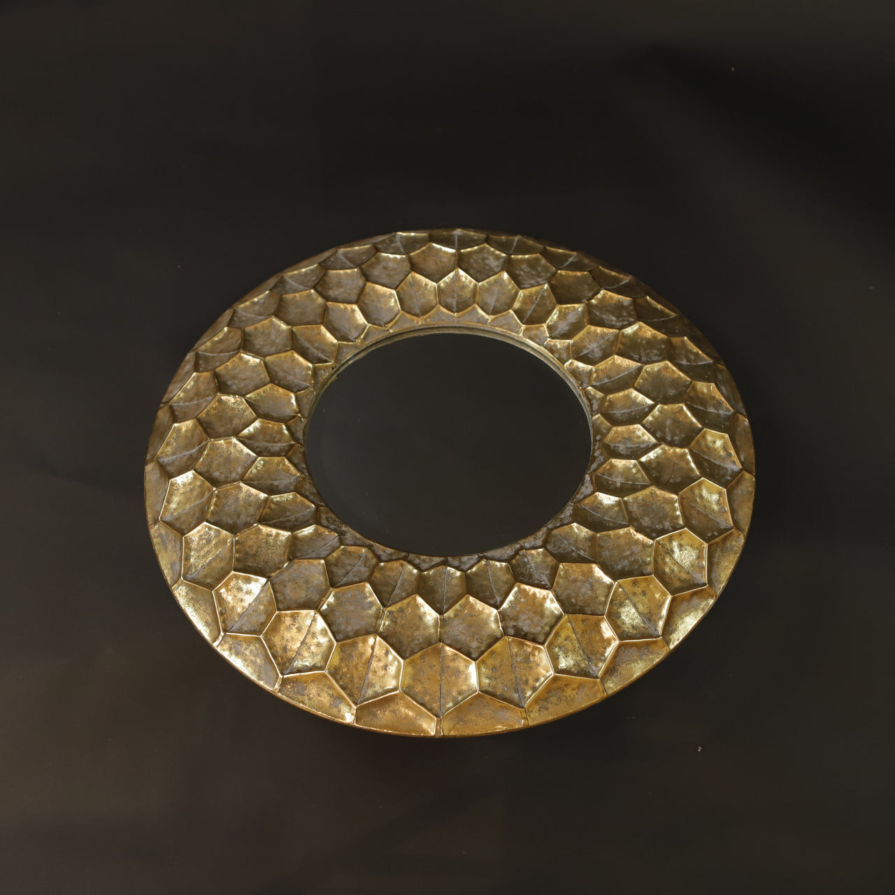 HCHD7310 - M Round Gold Leaf Mirror