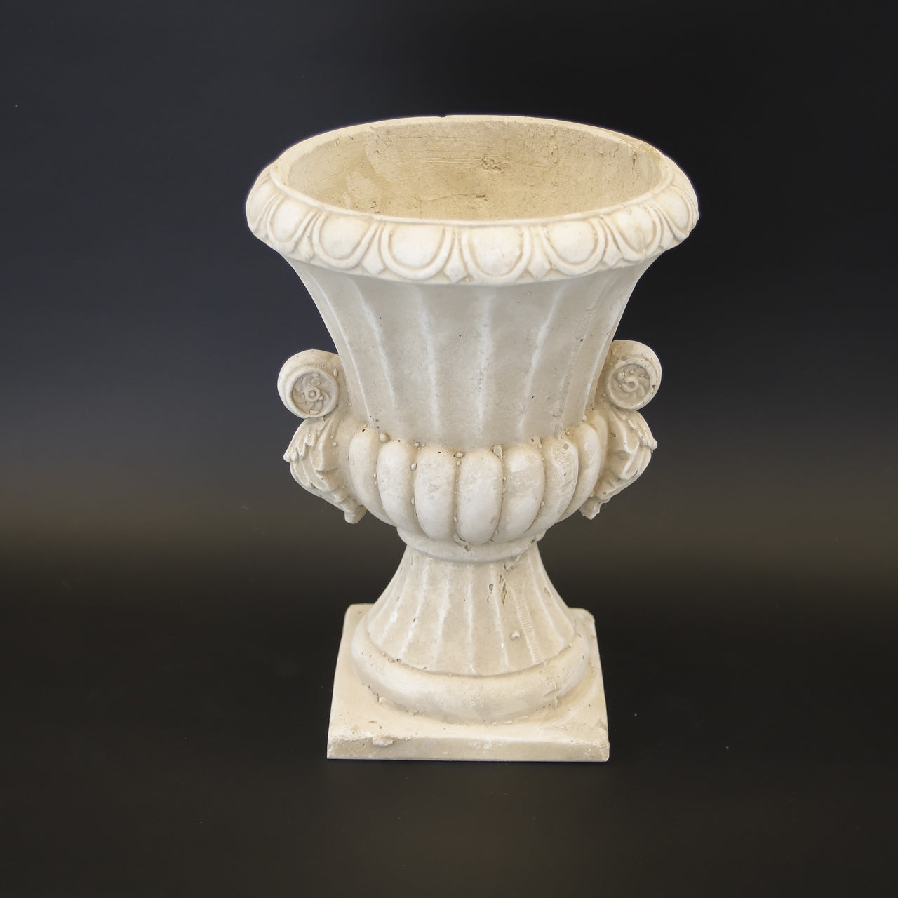 HCHD7561 - Classic Handles Pot