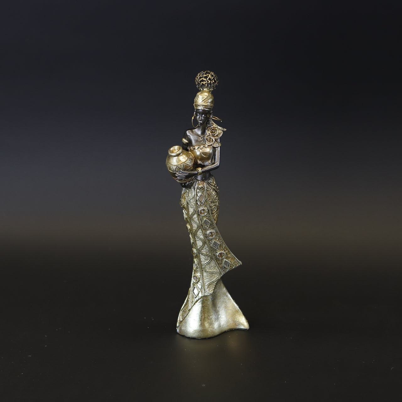 HCHD7759 - Gold Lady with Left Basket