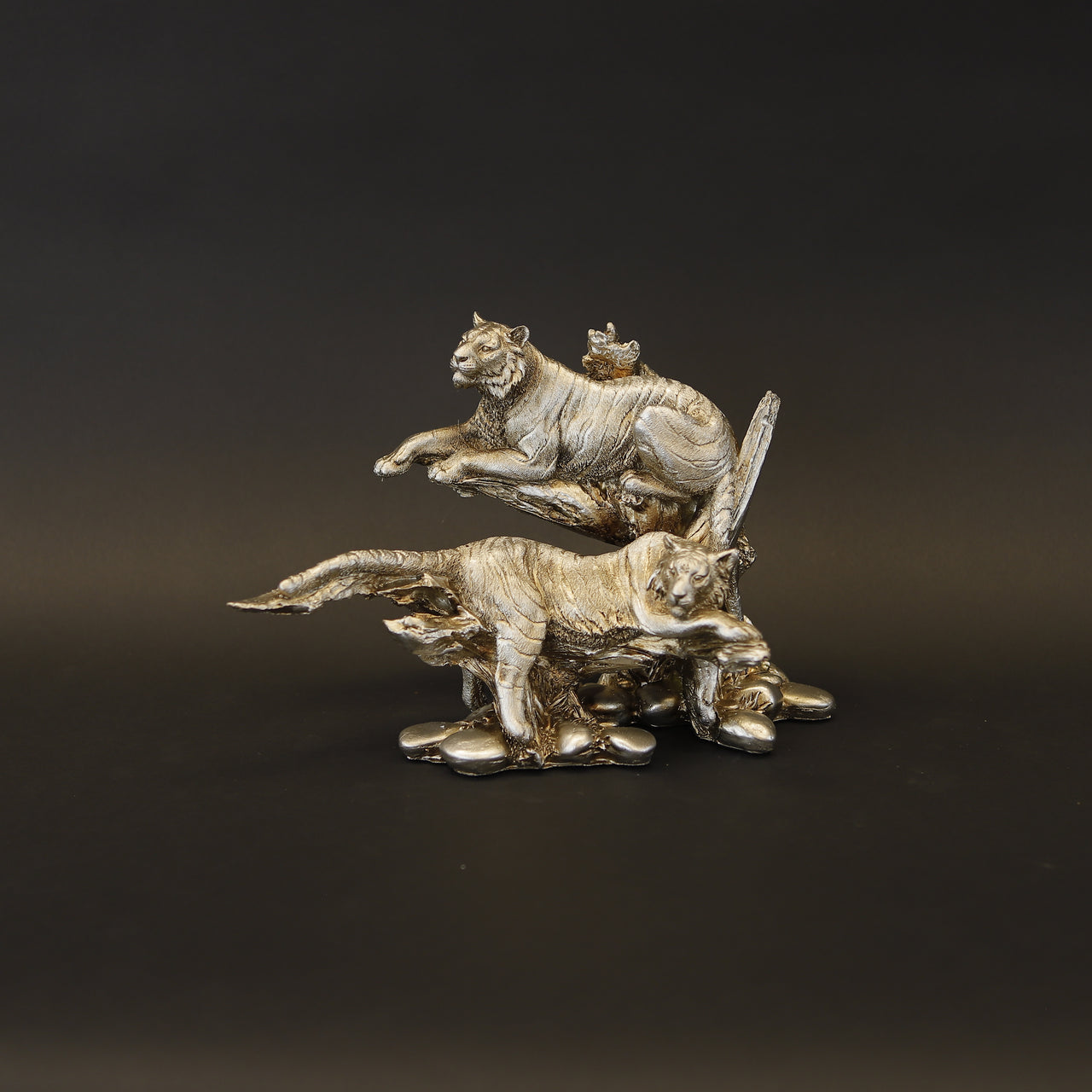 HCHD7802 - Double Resting Panthers