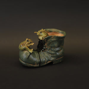 HCHD8057 - Green Frog Boot