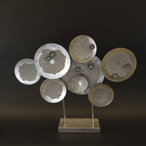HCHD8464 - Silver Wide Circles on Stand