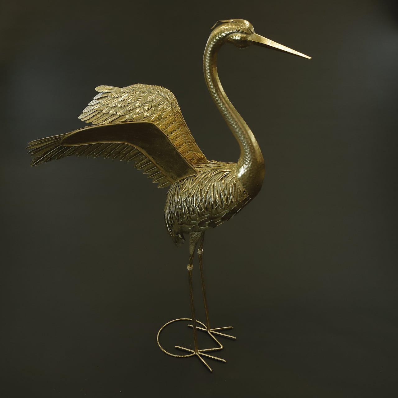 HCHD8466 - Gold Wings Out Stork