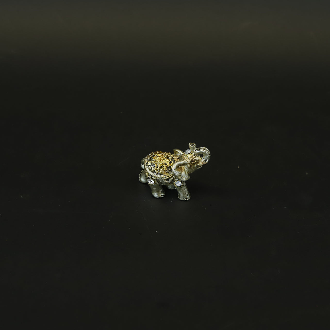 HCHD8543 - Ornate Elephant Set 1 of 9