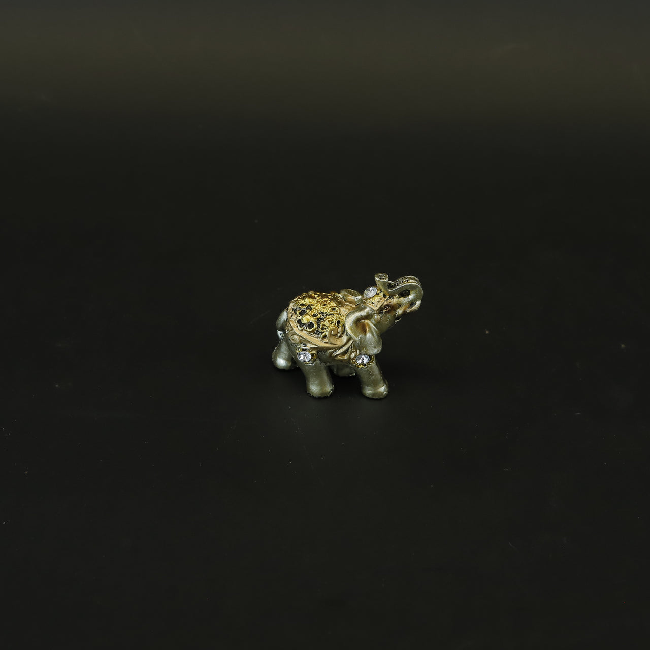 HCHD8544 - Ornate Elephant Set 2 of 9
