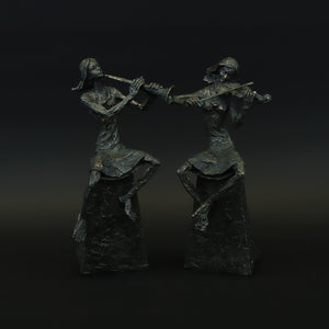 HCHD8556 - Bronze Musician Playing Trumpet