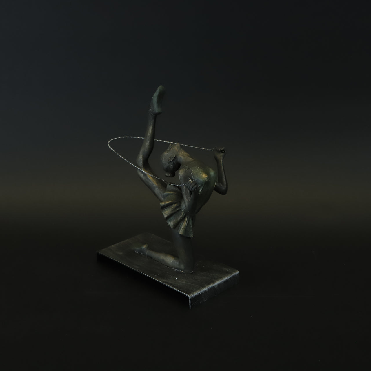 HCHD8561 - Standing Ballerina in Motion