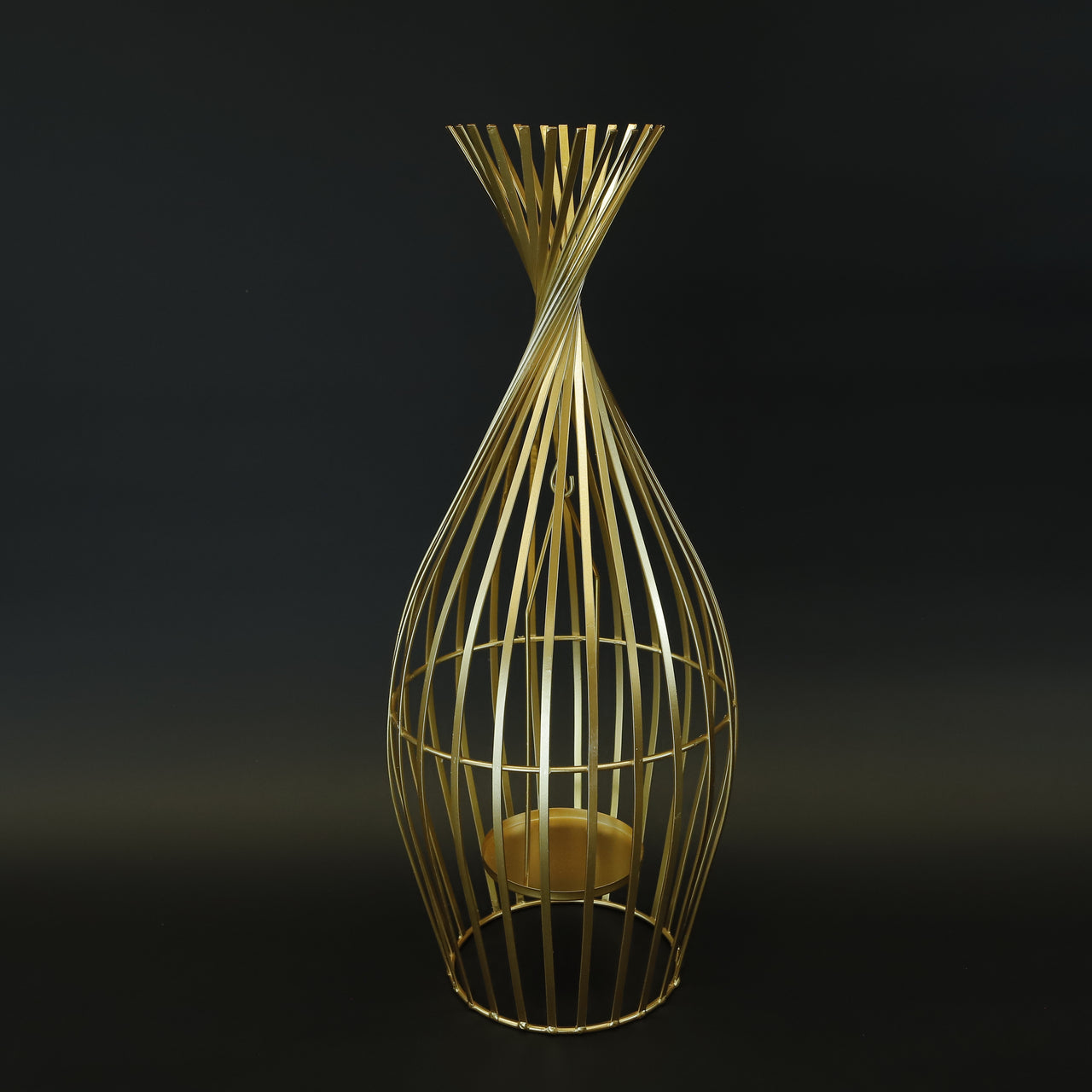 HCHD8767 - L Gold Teepee Candle Holder