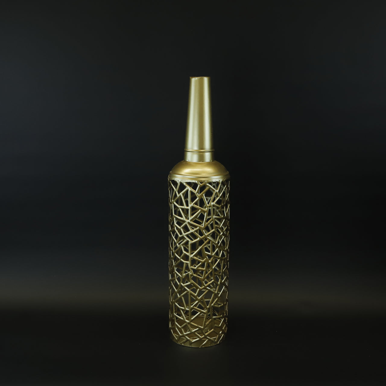 HCHD8815 - M Gold Textured Bottle
