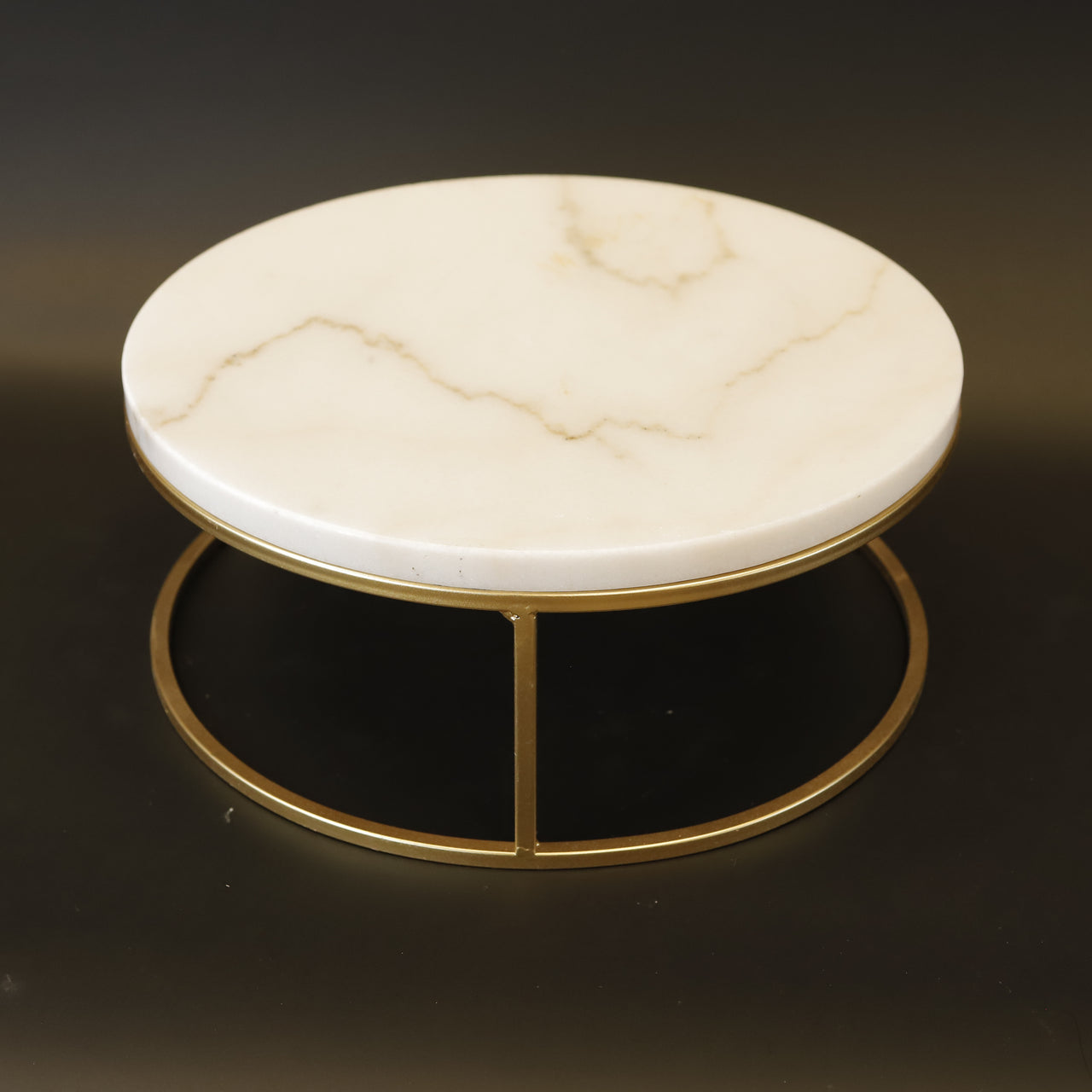 HCHD9185 - L White/Gold Plate Stand