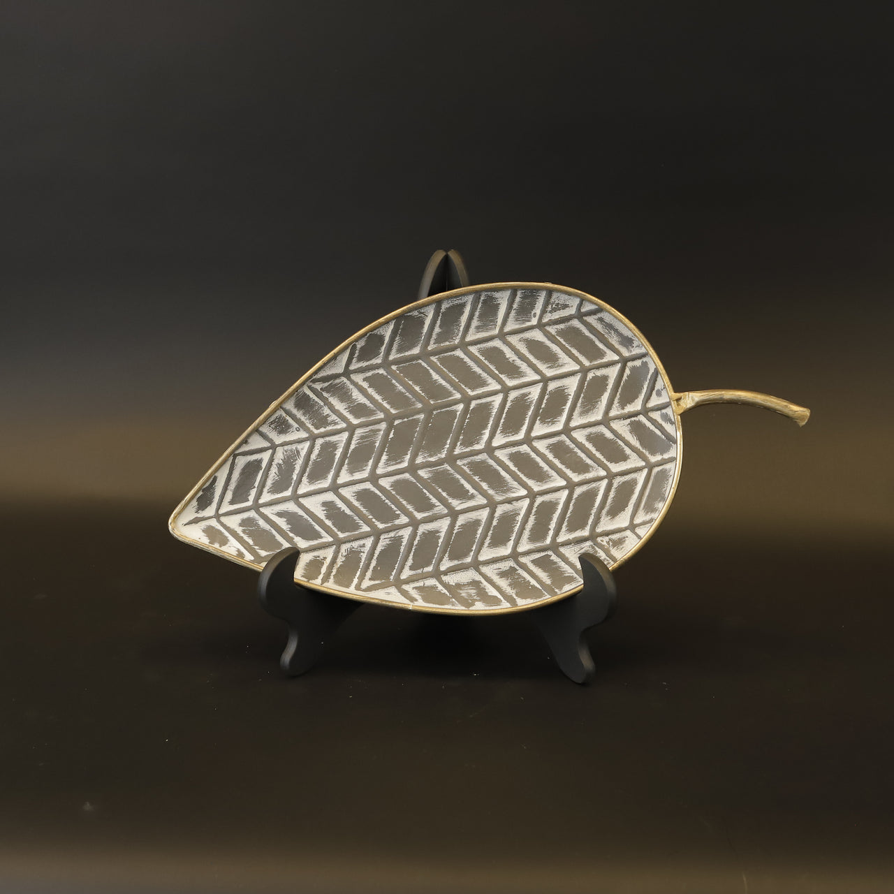 HCHD9189 - S Charcoal Leaf Plate