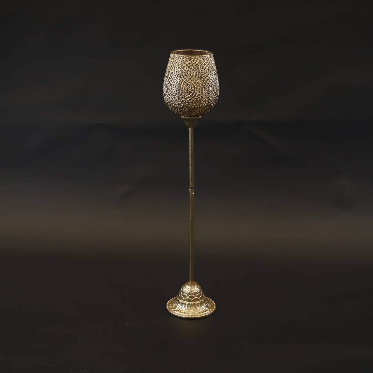 HCHD9214 - M Tall Cup Candle Holder
