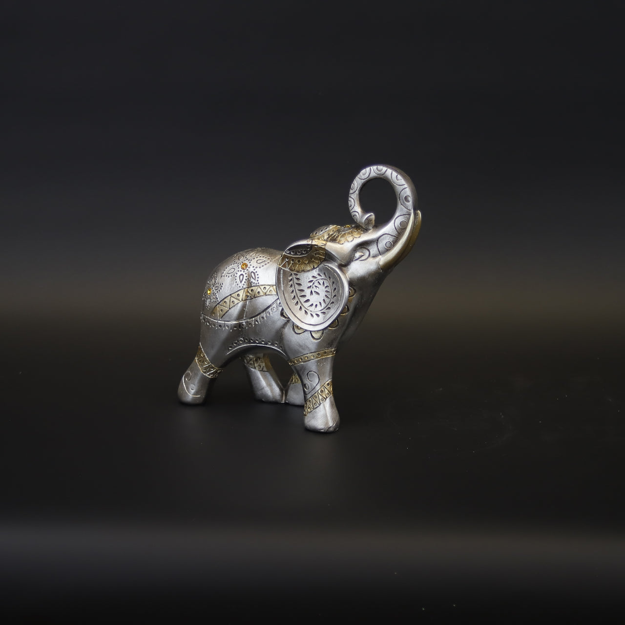 HCHD9430 - Medium Silver Elephant