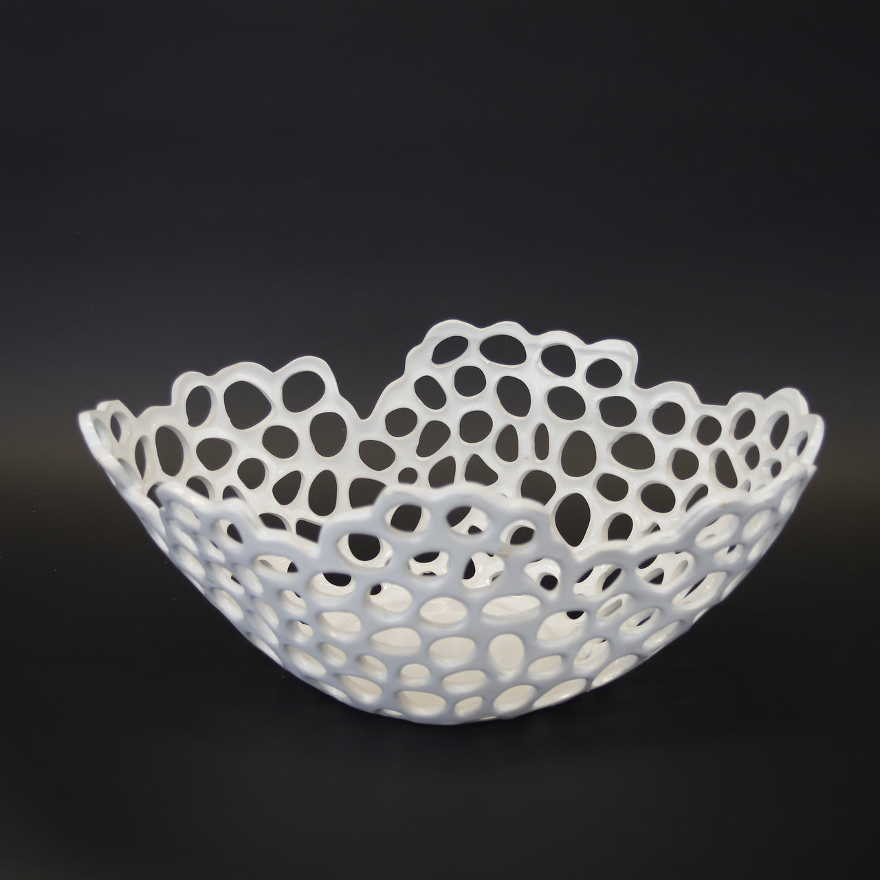 HCHD9538 - White Oval Jagged Bowl