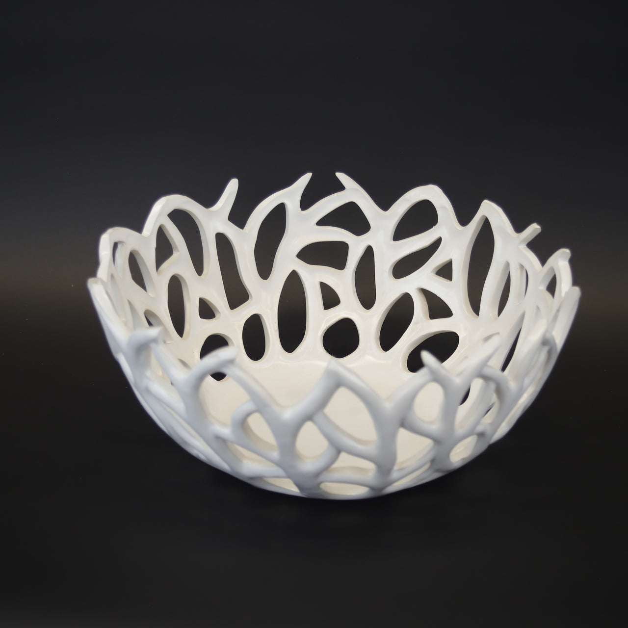 HCHD9547 - White Round Jagged Bowl