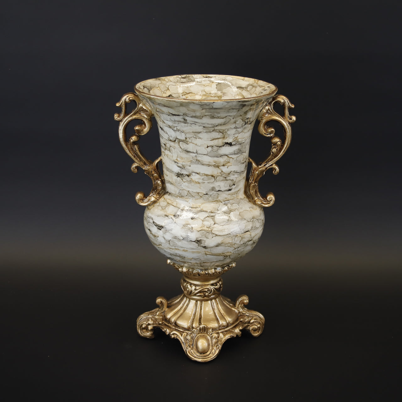 HCHD9557 - Gilded Tall Pedestal