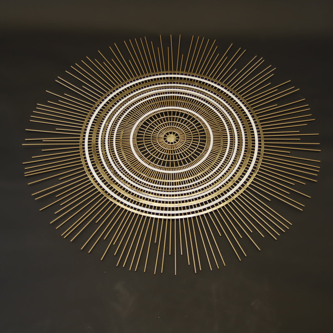 HCHD9758 - Silver Pointed Circles Wall Art