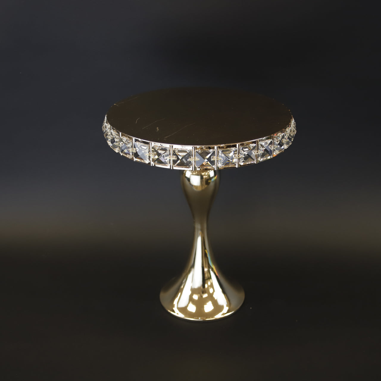 HCKE9638 - Gold Cubic Pedestal Cake Plate - M